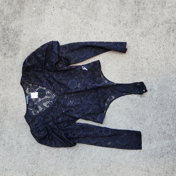 black lace bodysuit - Picture 13 of 14